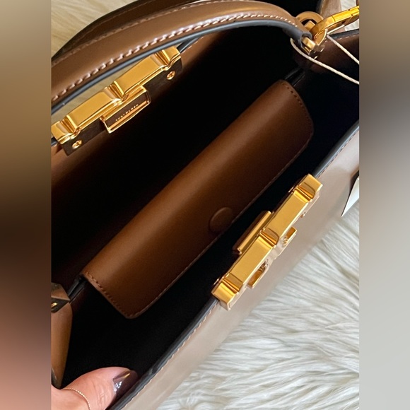 137312 - Tory Burch Eleanor Satchel - Picture 9 of 12